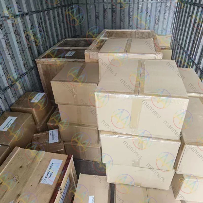Den amerikanske kunden 4000pcs tilpasset små diameter flensing rør venter på ...